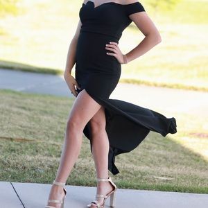 Windsor long black dress with slit. Side 3/4